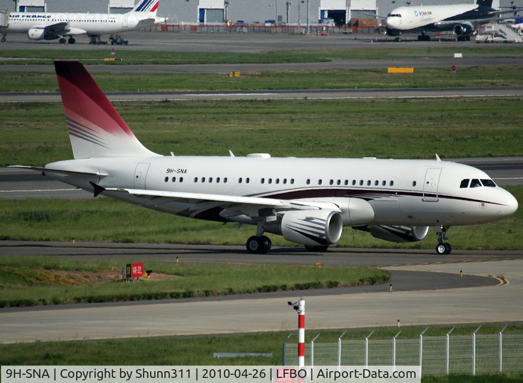 9H-SNA, 2007 Airbus A319-115CJ C/N 3356, Taxiing to the ACJC area...