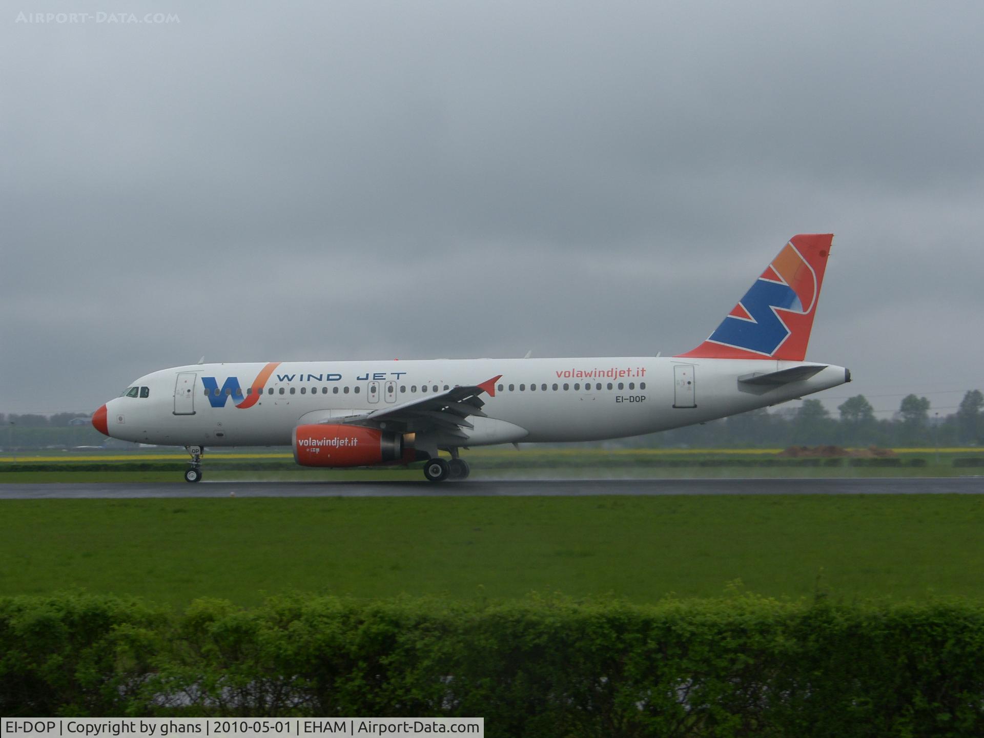 EI-DOP, 1998 Airbus A320-232 C/N 0816, Some windy landing at the 18r