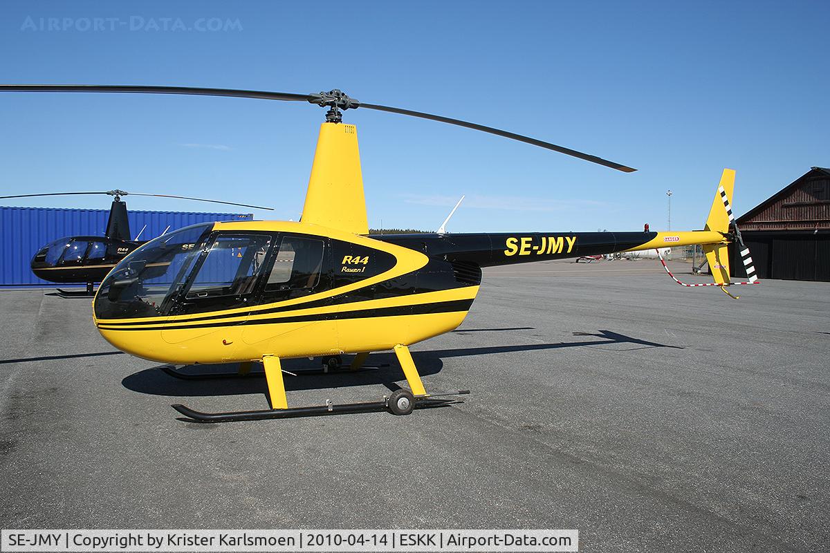 SE-JMY, 2003 Robinson R44 Raven C/N 1313, Parked for service