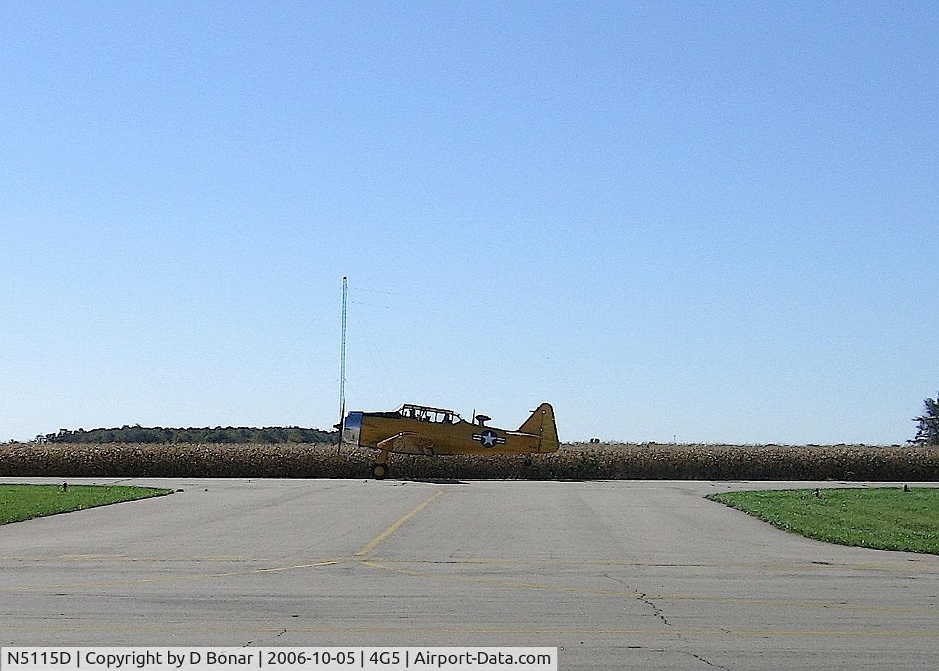 N5115D, North American AT-6G Texan C/N 168-434 (49-3330), Landing