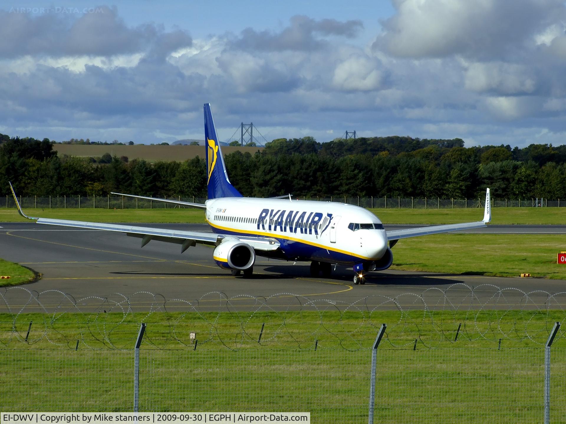 EI-DWV, 2008 Boeing 737-8AS C/N 33627, EI-DWV At EDI
