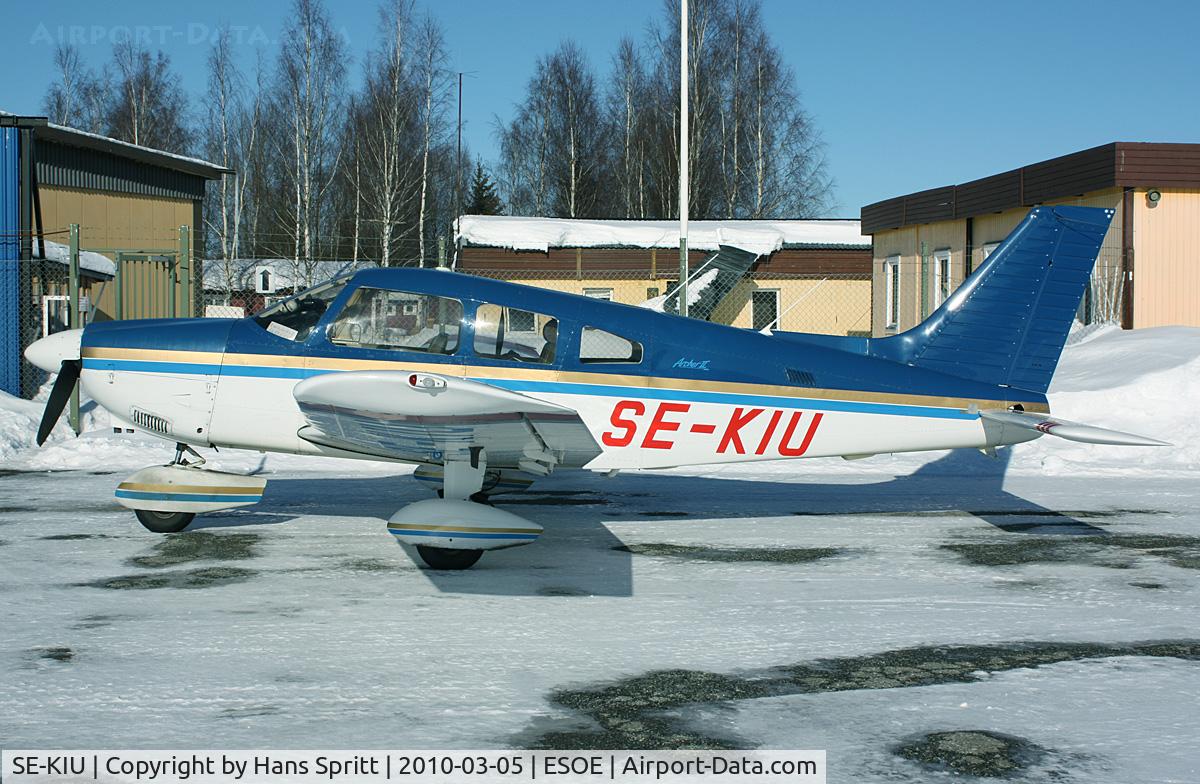 SE-KIU, 1989 Piper PA-28-181 C/N 28-90133, Piper Archer