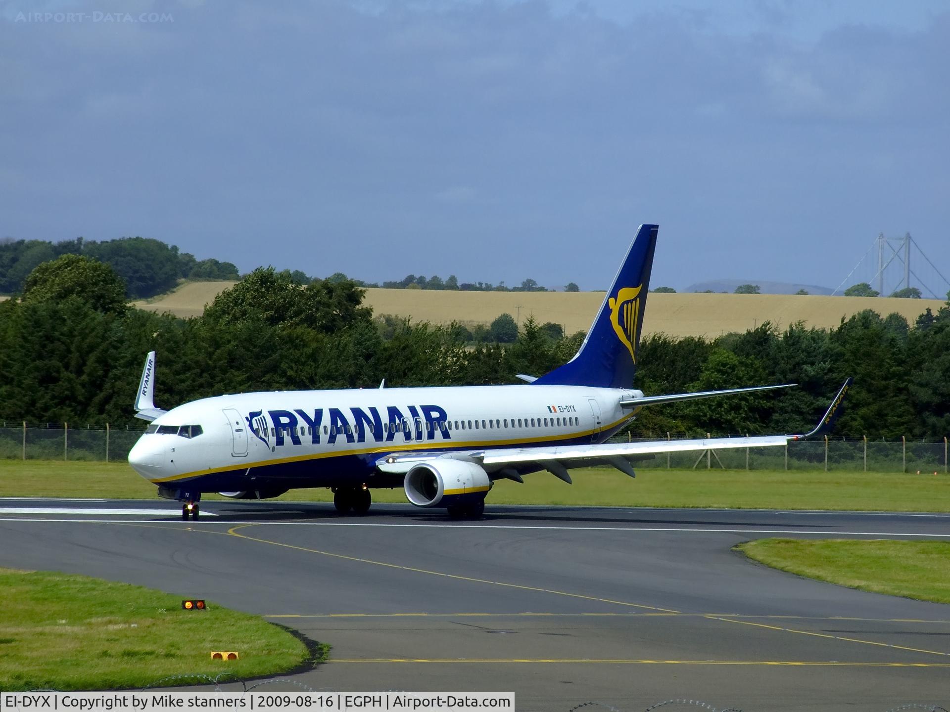 EI-DYX, 2008 Boeing 737-8AS C/N 37517, Ryanair Boeing 737-8AS Turns off runway 24 at EDI