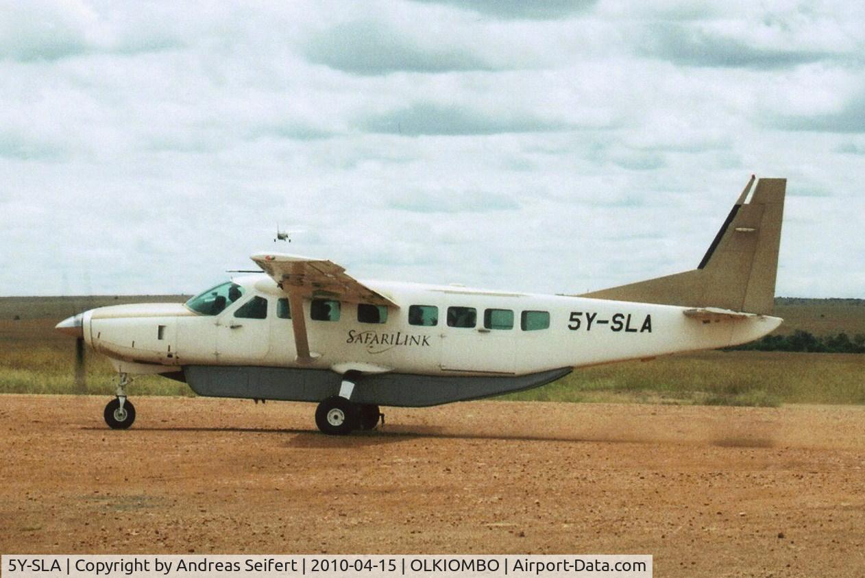5Y-SLA, 1996 Cessna 208B Grand Caravan C/N 208B0574, Olkiombo Airfield(Kenya)15.4.2010