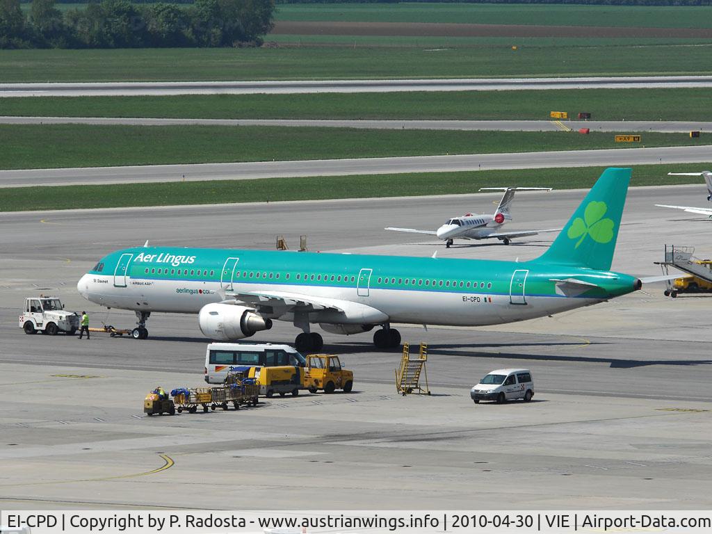 EI-CPD, 1998 Airbus A321-211 C/N 0841, Preparing for a flight to DUB
