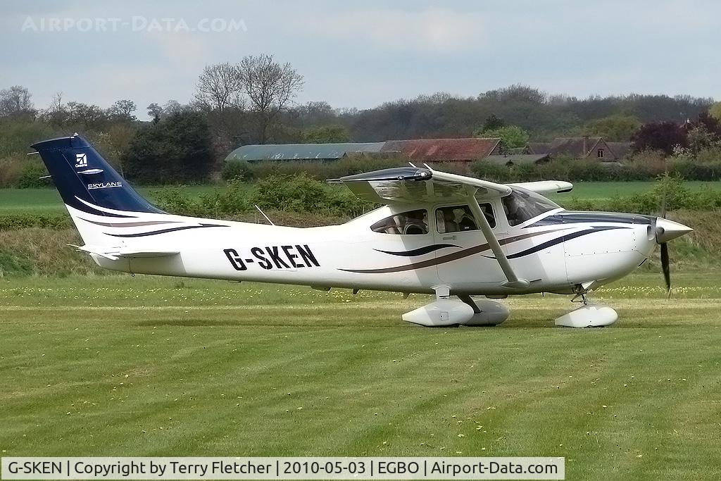 G-SKEN, 2008 Cessna 182T Skylane Skylane C/N 18282124, Cessna at Wolverhampton on 2010 Wings and Wheels Day