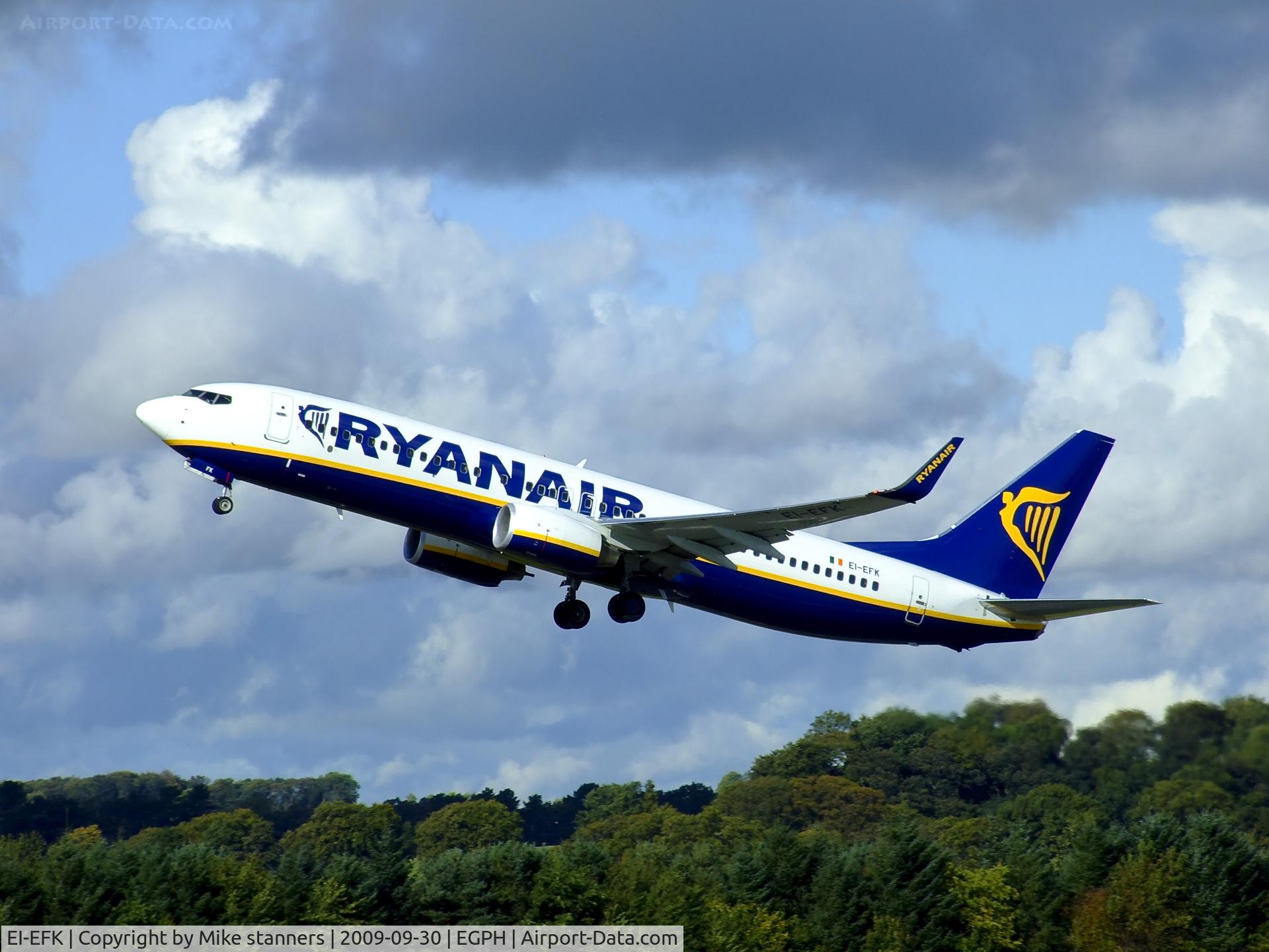 EI-EFK, 2009 Boeing 737-8AS C/N 37537, 