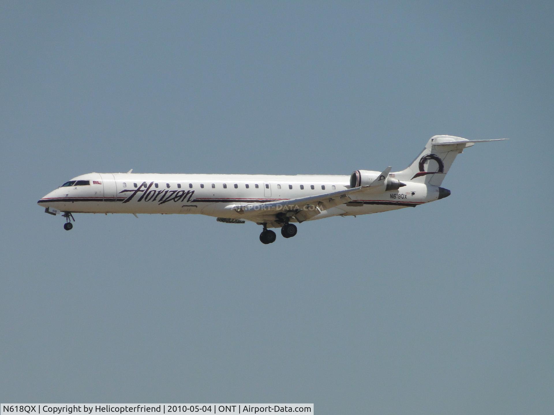 N618QX, 2005 Bombardier CRJ-701 (CL-600-2C10) Regional Jet C/N 10205, On final to 26R