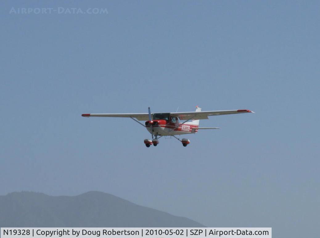 N19328, 1973 Cessna 150L C/N 15074342, 1973 Cessna 150L, Continental O-200 100 Hp, on final Rwy 22
