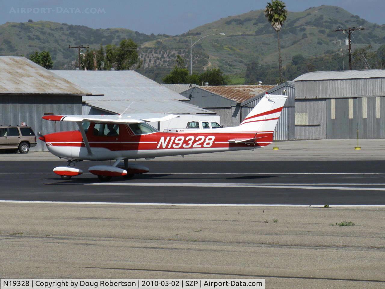 N19328, 1973 Cessna 150L C/N 15074342, 1973 Cessna 150L, Continental O-200 100 Hp, taking the active