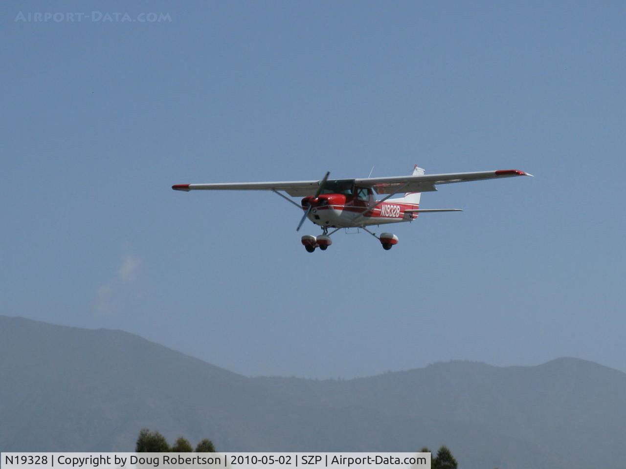 N19328, 1973 Cessna 150L C/N 15074342, 1973 Cessna 150L, Continental O-200 100 Hp, on final Rwy 22