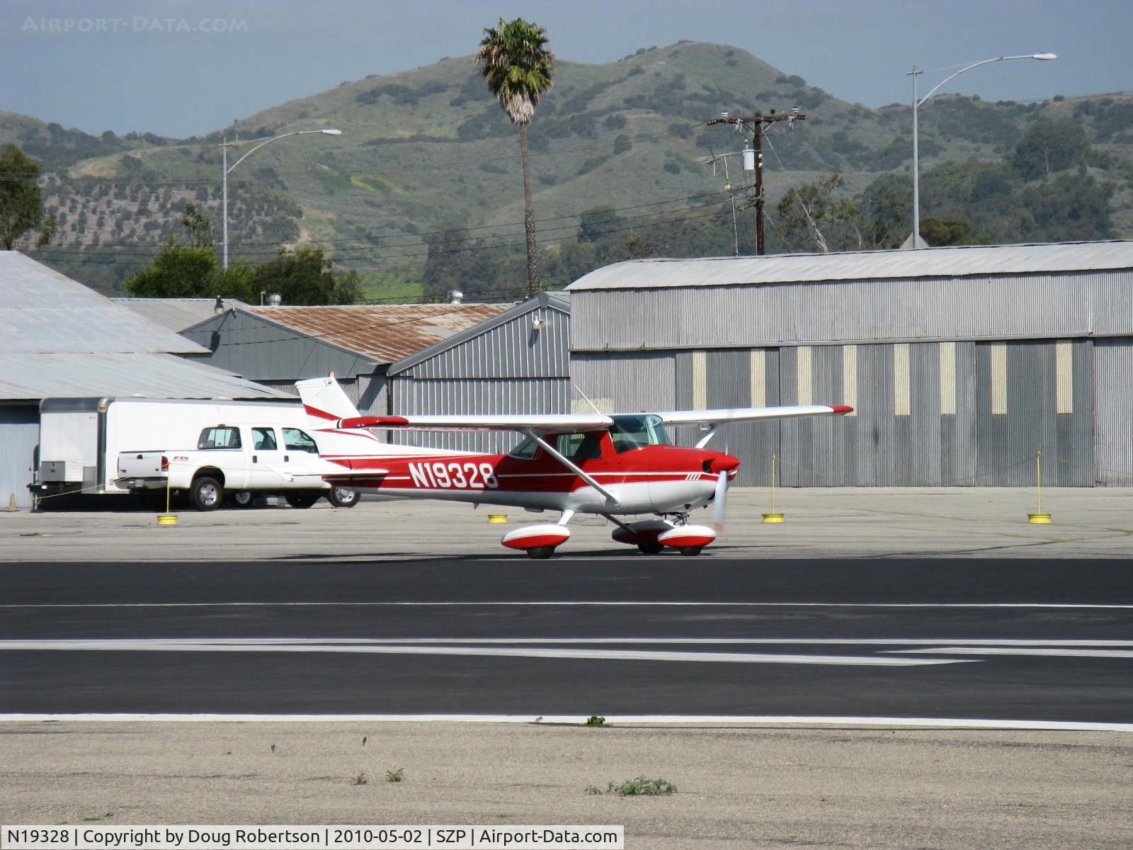 N19328, 1973 Cessna 150L C/N 15074342, 1973 Cessna 150L, Continental O-200 100 Hp, holding short