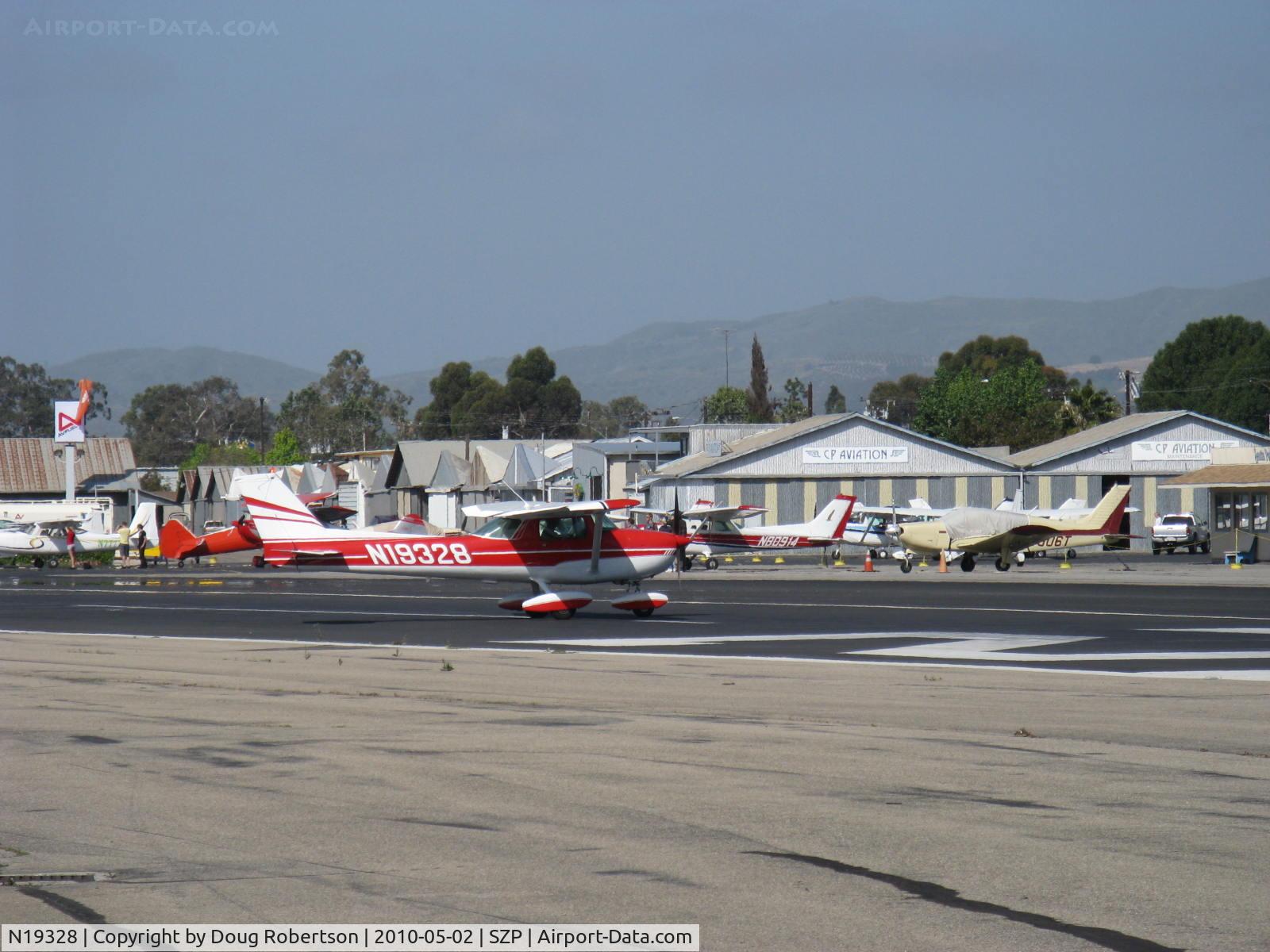 N19328, 1973 Cessna 150L C/N 15074342, 1973 Cessna 150L, Continental O-200 100 Hp, taxi across Rwy 22