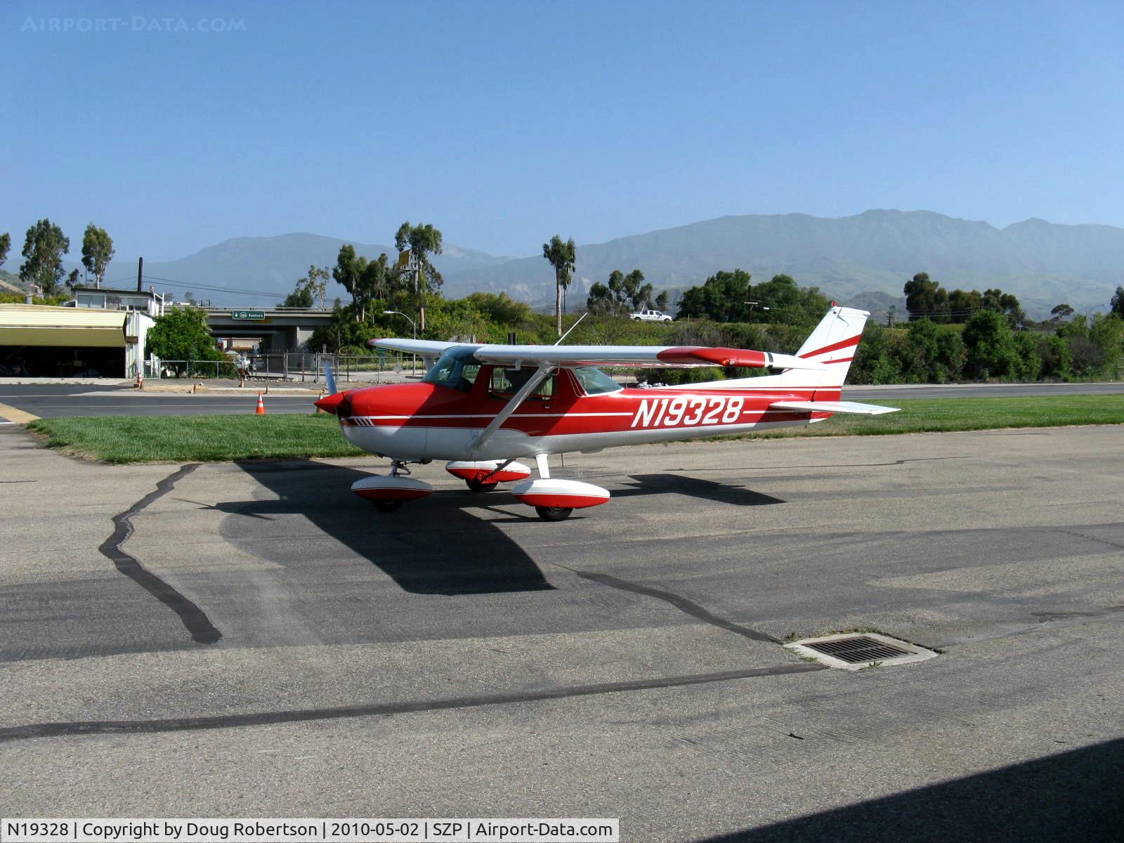 N19328, 1973 Cessna 150L C/N 15074342, 1973 Cessna 150L, Continental O-200 100 Hp, taxi