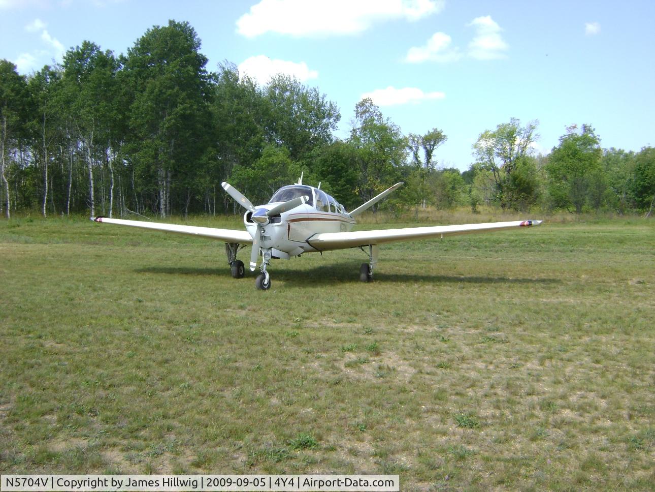 N5704V, 1966 Beech V35 Bonanza C/N D-8082, 2009 Lakes of the North Fly In