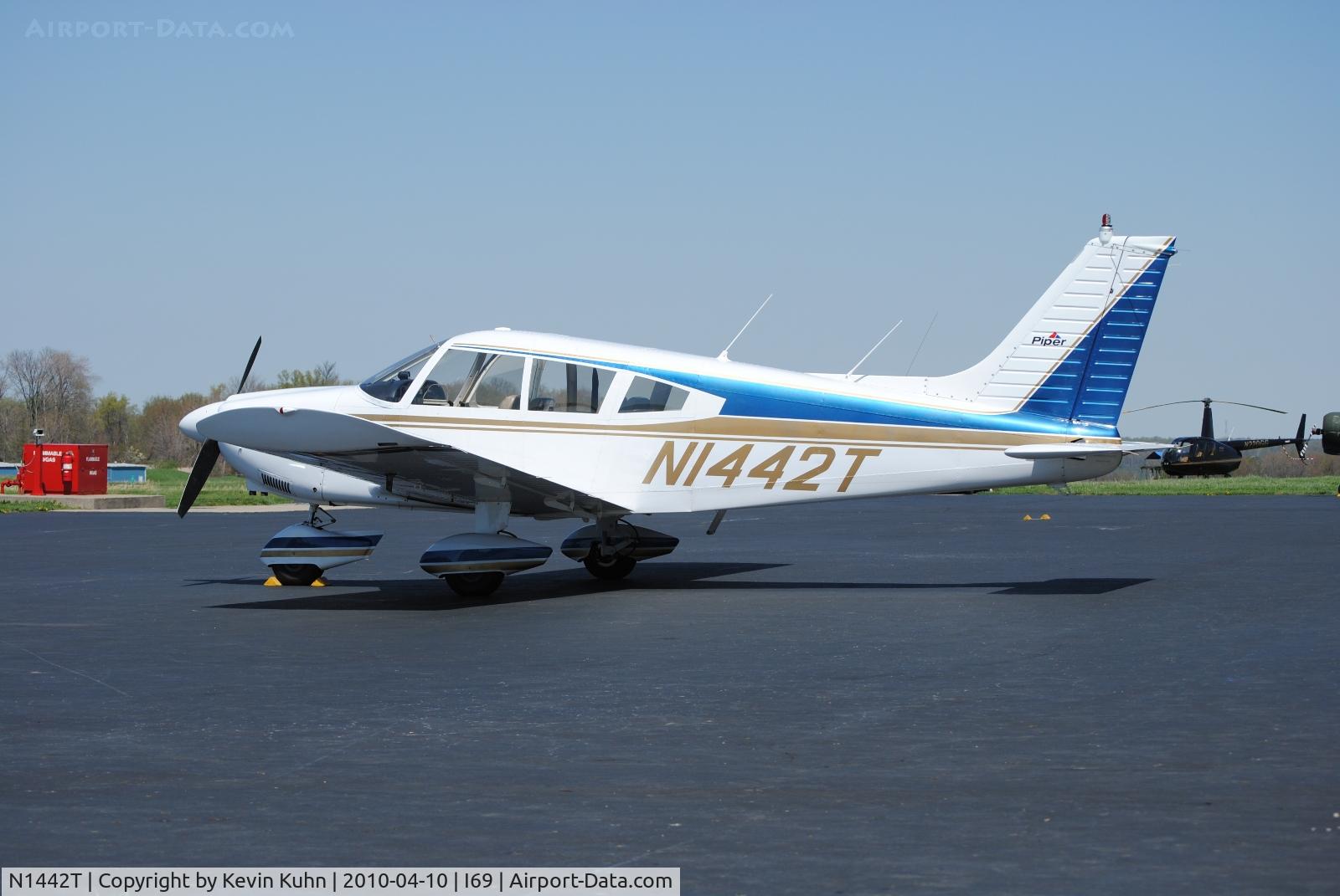 N1442T, 1972 Piper PA-28-180 C/N 28-7205298, at I69