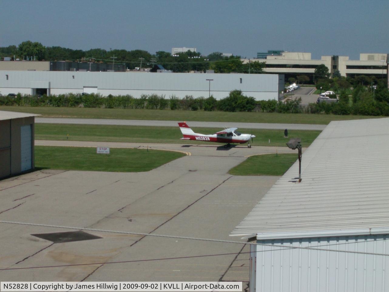 N52828, 1977 Cessna 177RG Cardinal C/N 177RG1281, At Troy - Oakland Airport