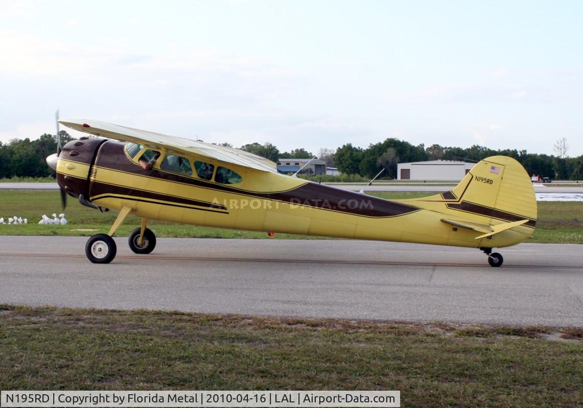 N195RD, 1952 Cessna 195B Businessliner C/N 7895, Cessna 195B