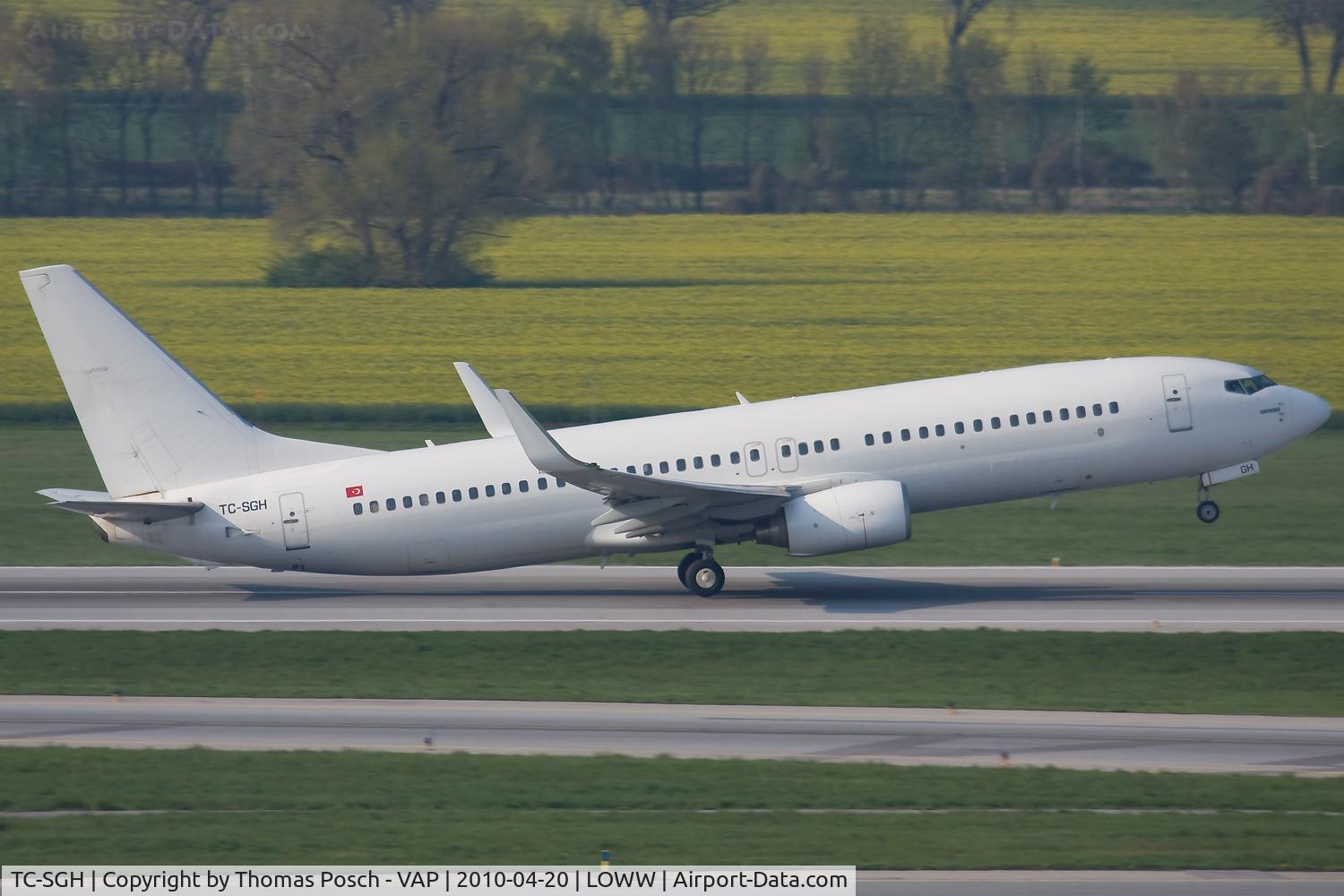 TC-SGH, 1998 Boeing 737-86J C/N 28068, Saga Airlines