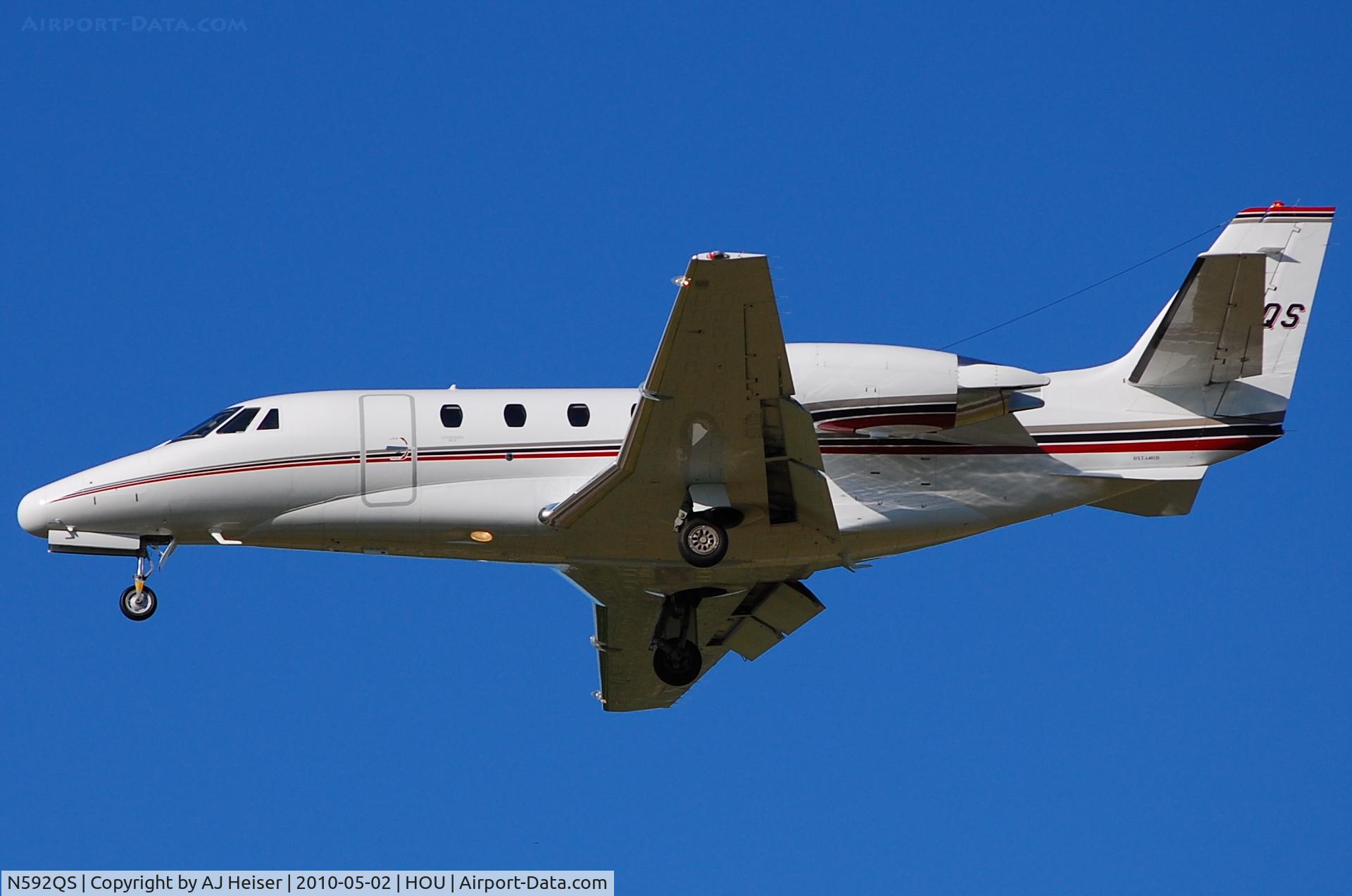 N592QS, 2007 Cessna 560XL Citation XLS C/N 560-5706, Short final 30L