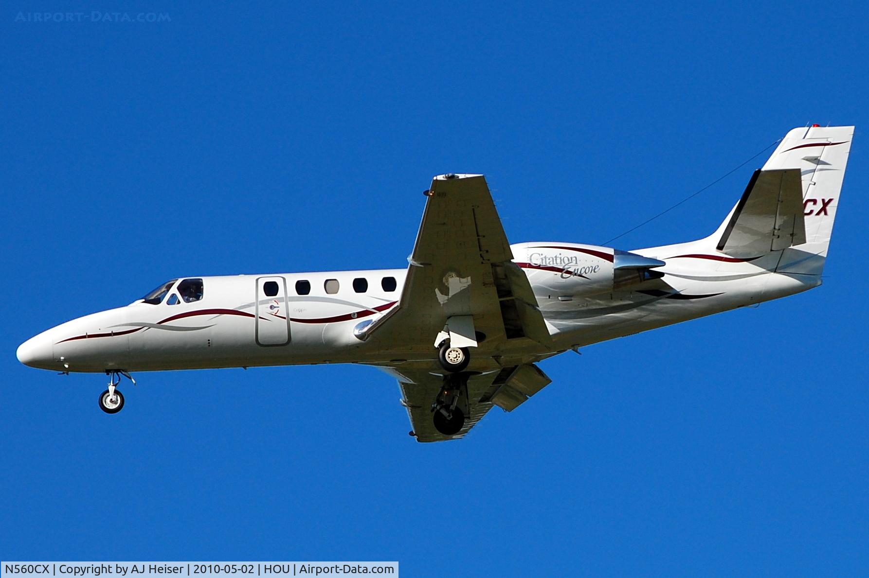 N560CX, 2001 Cessna 560 Citation Encore C/N 560-0582, Short final 30L