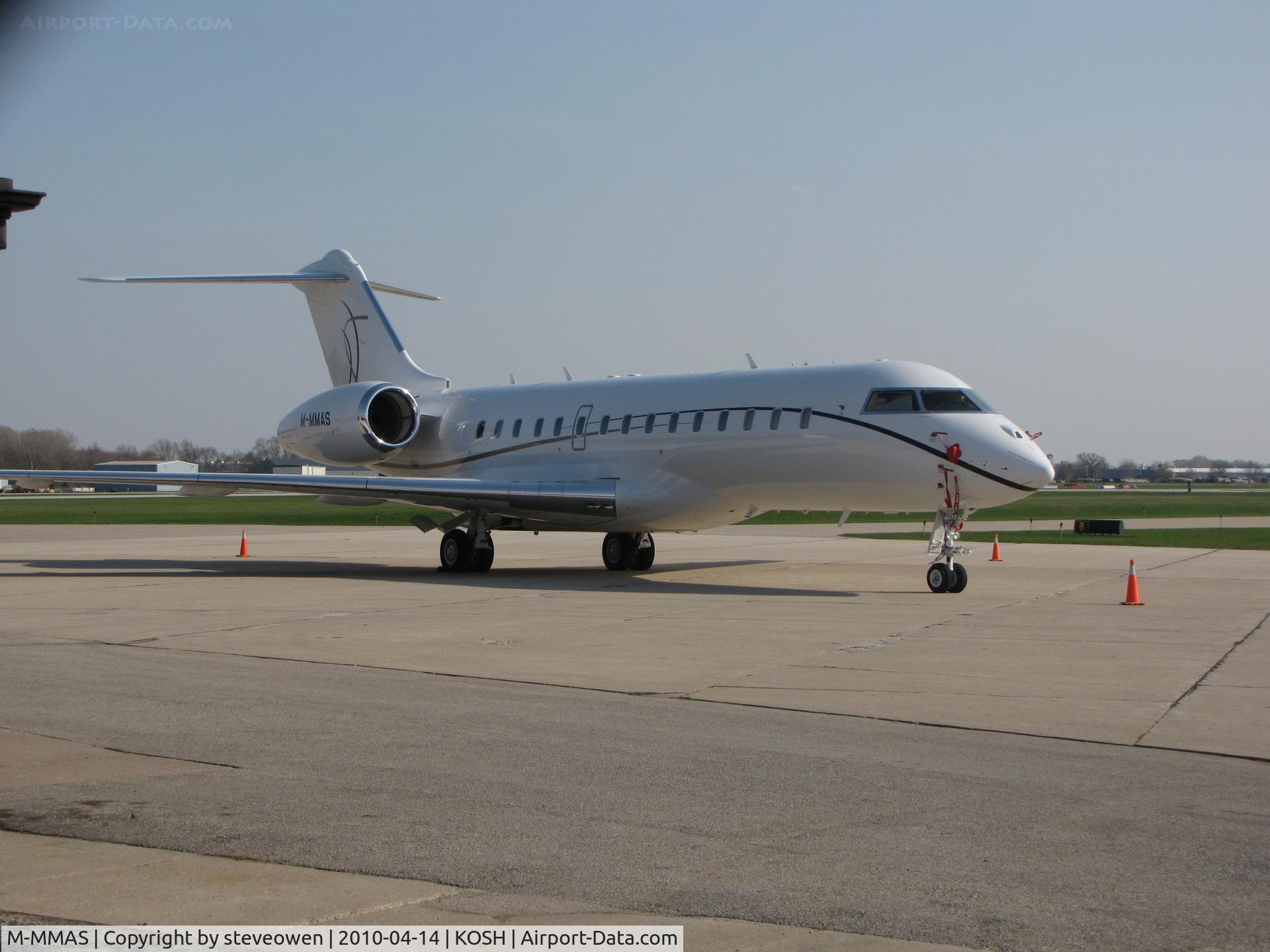 M-MMAS, 2007 Bombardier BD-700-1A10 Global Express C/N 9267, Orion Ramp Oshkosh WI USA