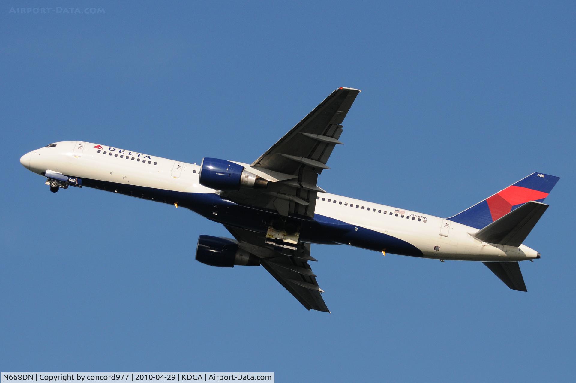N668DN, 1991 Boeing 757-232 C/N 25141, Seen at KDCA on 4/29/2010.