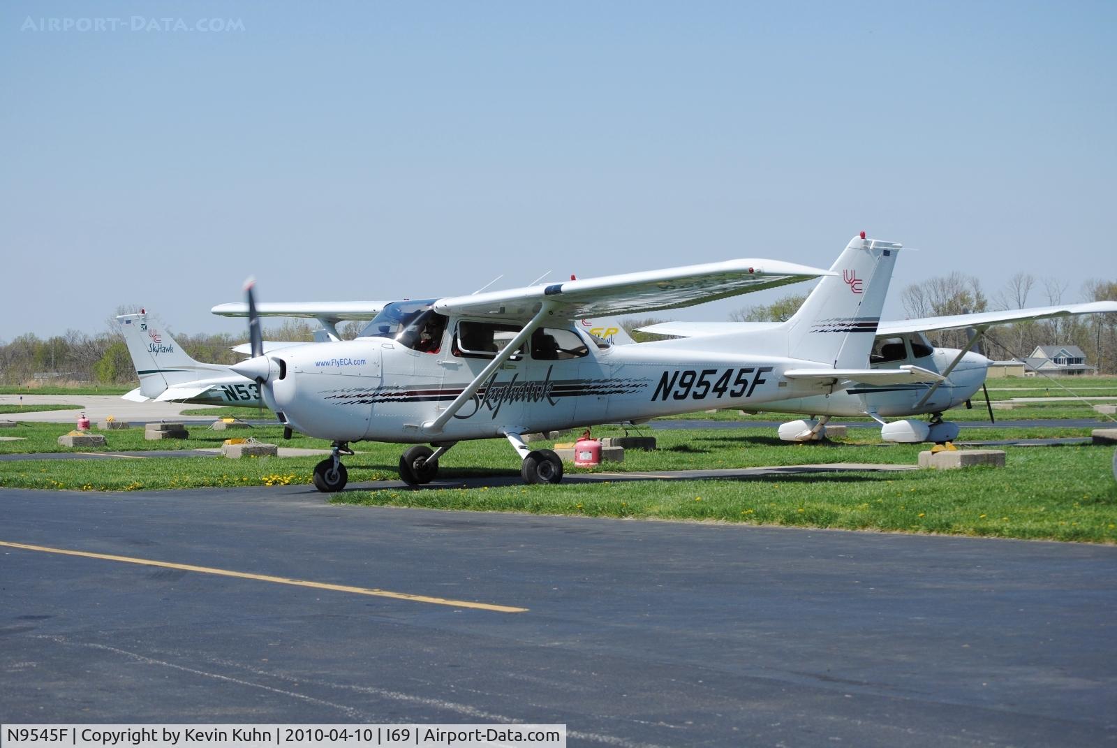 N9545F, 1998 Cessna 172R C/N 17280380, Skyhawk