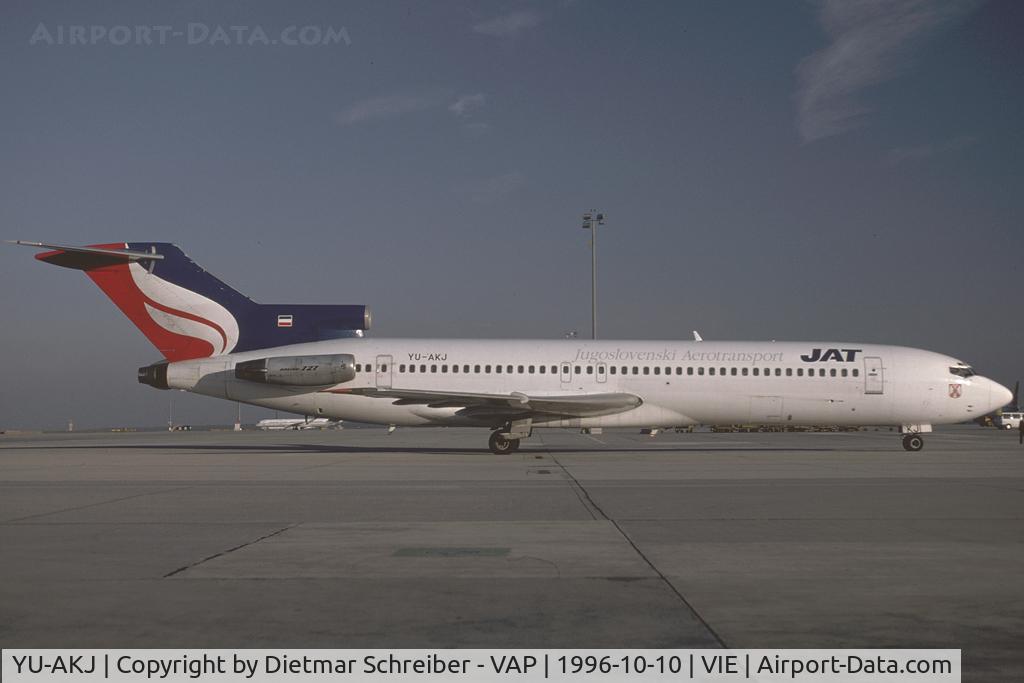 YU-AKJ, 1980 Boeing 727-2H9 C/N 22394, JAT Boeing 727-200
