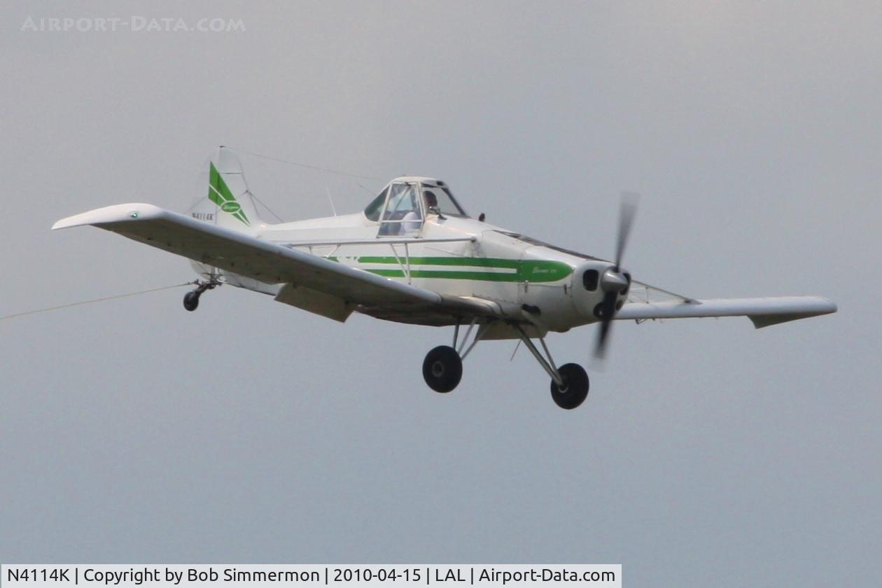 N4114K, 1966 Piper PA-25-235 C/N 25-4043, Returning after towing glider C-GJND at Sun N Fun 2010 - Lakeland, Florida.