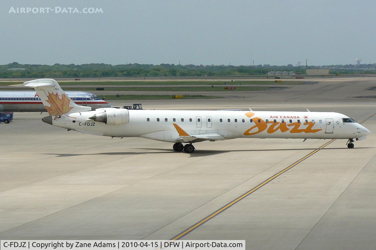 C-FDJZ, 2005 Canadair CRJ-705ER (CL-600-2D15) Regional Jet C/N 15041, Air Canada Jazz at DFW