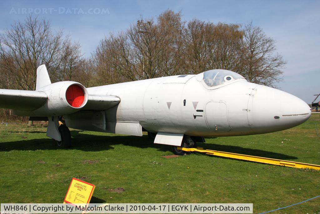 WH846, English Electric Canberra T.4 C/N EEP71290, English Electric Canberra T4 at the Yorkshire Air Museum, Elvington, UK in 2010.