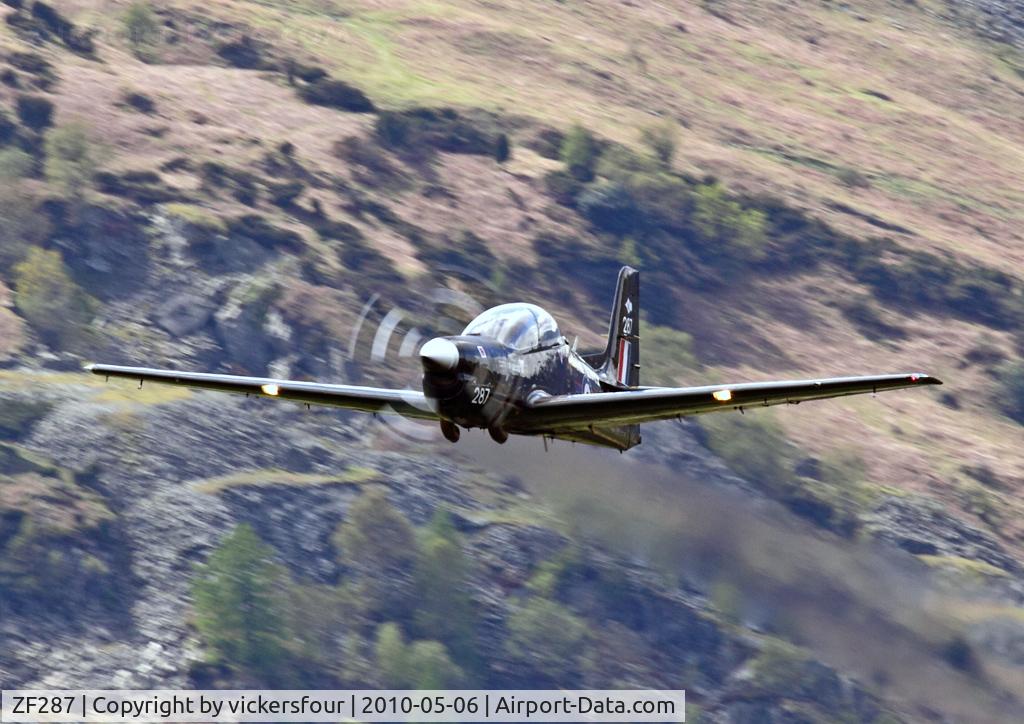 ZF287, 1991 Short S-312 Tucano T1 C/N S085/T58, Royal Air Force. Operated by 72 (R) Squadron and named 'City of Leeds'. Louhrigg Fell, Cumbria.