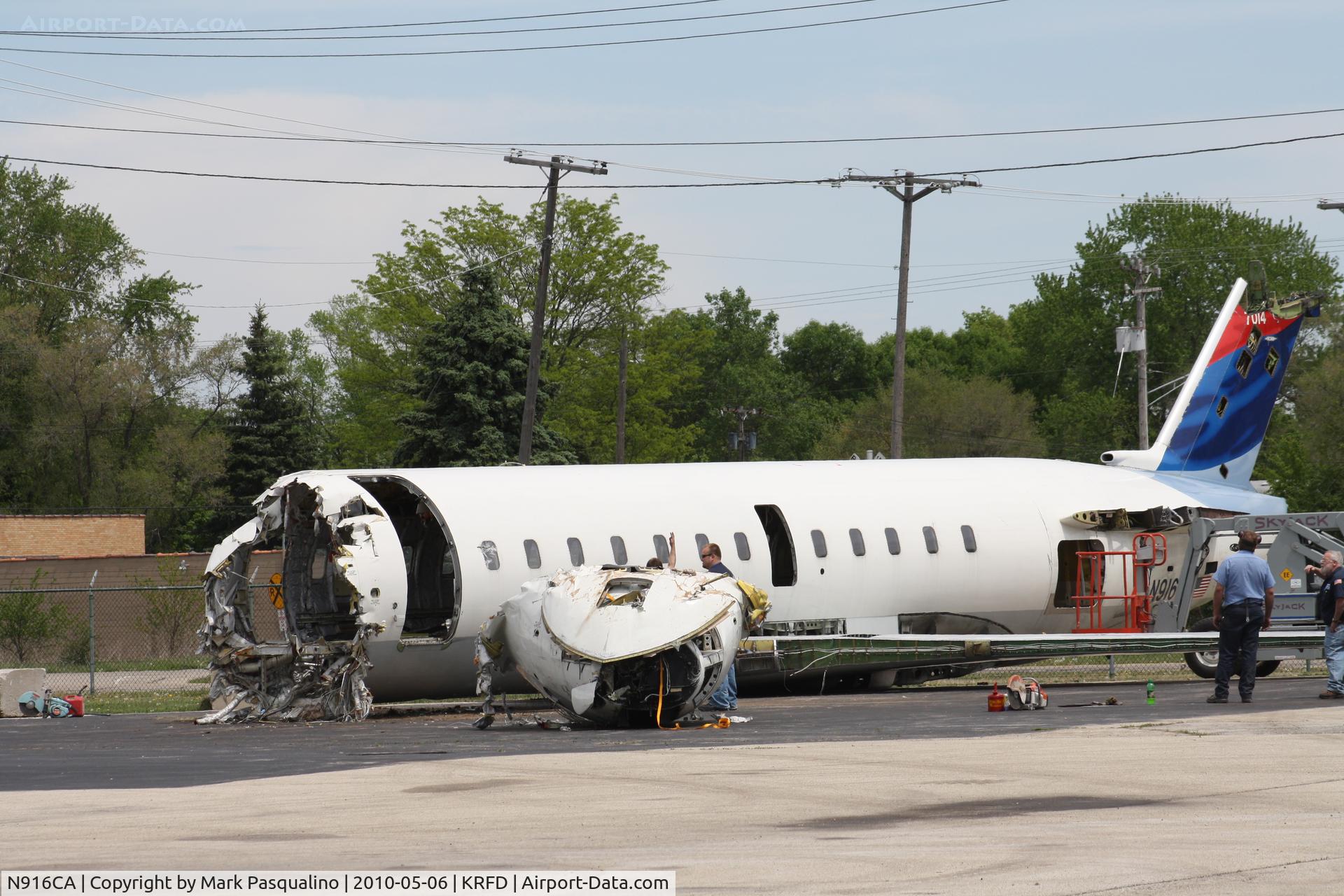 N916CA, 1993 Canadair CRJ-100ER (CL-600-2B19) C/N 7014, CL-600-2B19