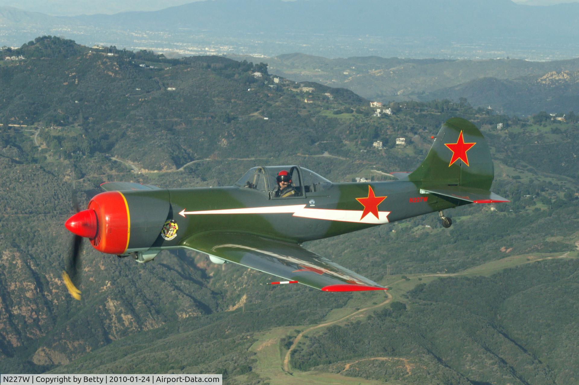 N227W, 1983 Yakovlev Yak-50 C/N 832601, Cruisin'