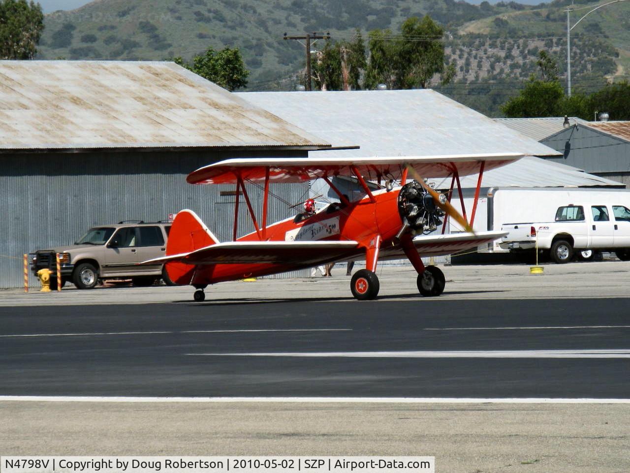 N4798V, 1943 Boeing E75 C/N 75-5086, 1943 Boeing Stearman E75, Jacobs R755B 275 Hp, taxi