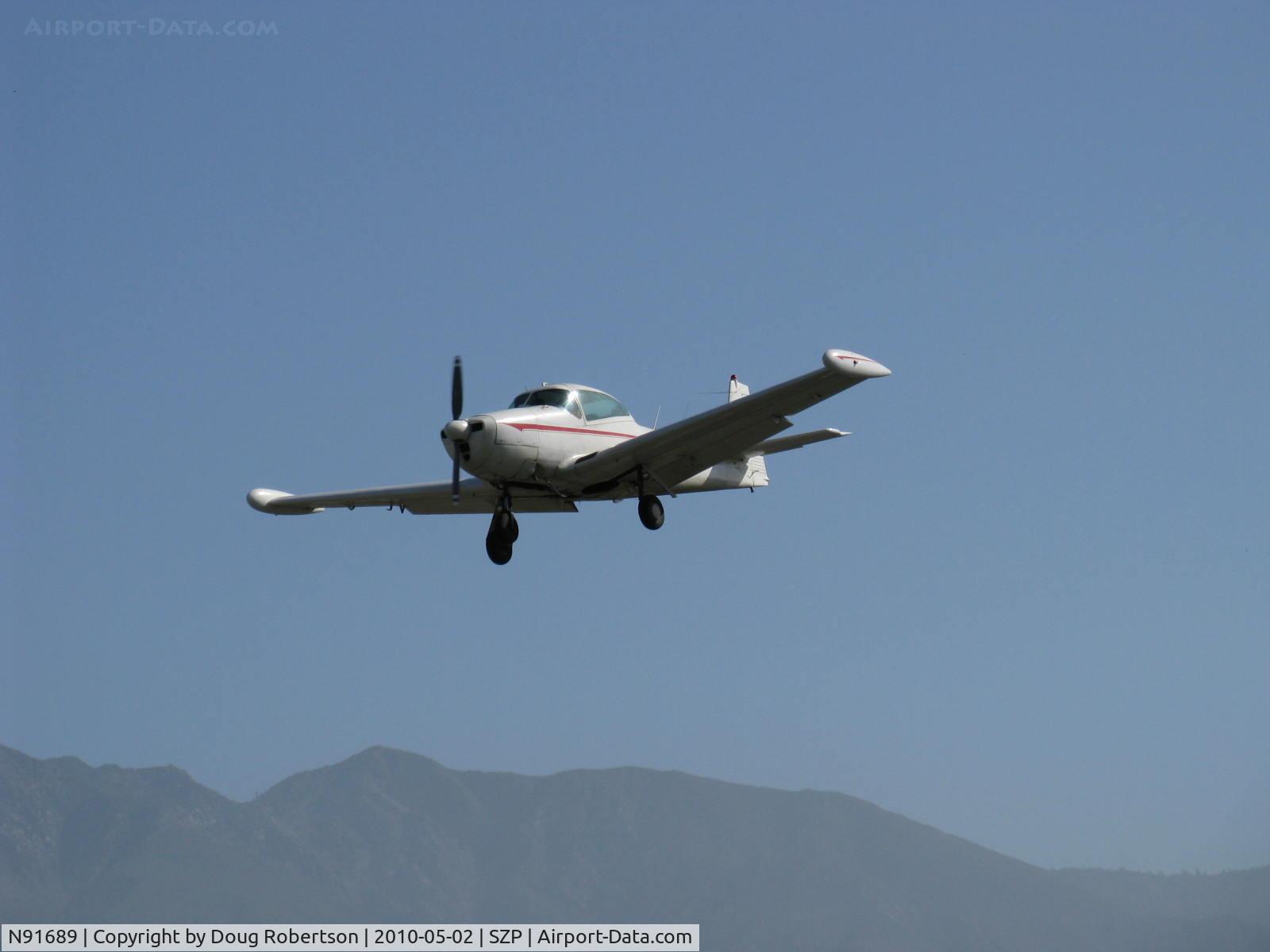 N91689, 1946 North American Navion (NA-145) C/N NAV-4-431, 1946 North American NAVION, Continental E-225 upgrade, arriving from WHP to give Young Eagles rides, on final Rwy 22