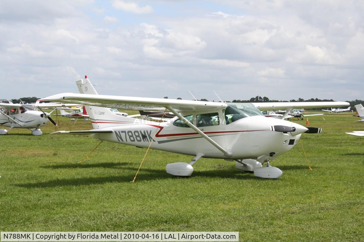 N788MK, Cessna 182R Skylane C/N 18268233, Cessna 182R