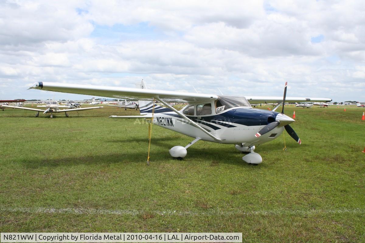 N821WW, 2006 Cessna 182T Skylane C/N 18281828, Cessna 182T