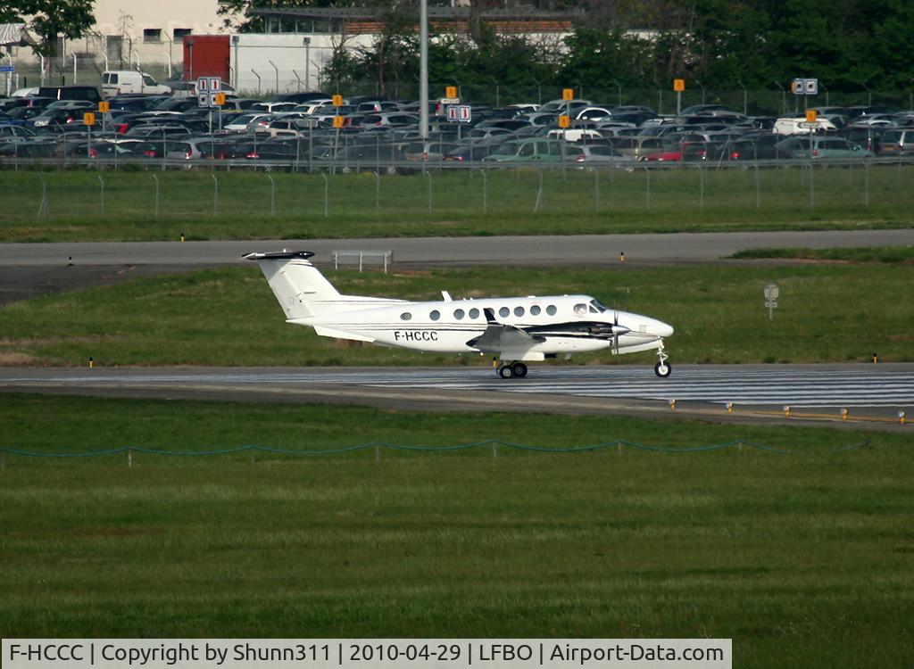 F-HCCC, Hawker Beechcraft 350 King Air (B300) C/N FL-665, Lining up rwy 14L for departure...