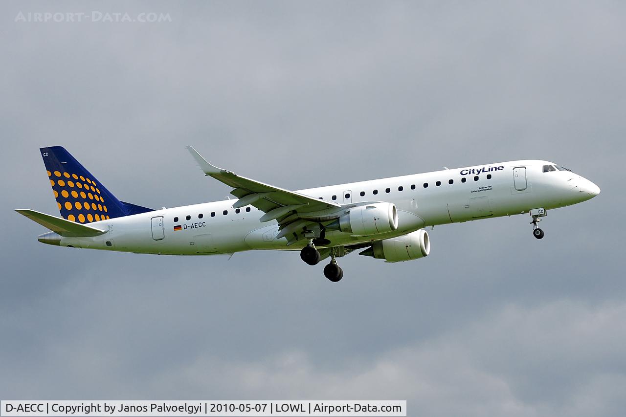 D-AECC, 2009 Embraer 190LR (ERJ-190-100LR) C/N 19000333, Lufthansa CityLine Embraer ERJ-190-100LR approach to LOWL/LNZ