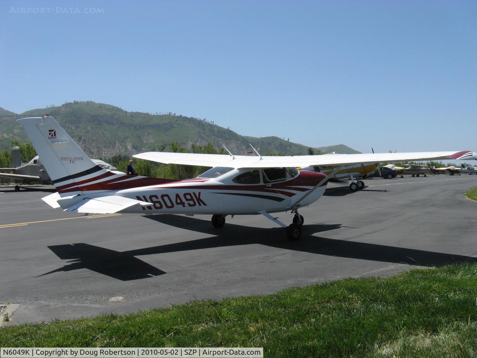 N6049K, 2006 Cessna T182T Turbo Skylane C/N T18208582, 2006 Cessna T182T Turbo SKYLANE TC, Lycoming TIO-540-AK1A 235 Hp, McCauley 3 blade CS prop, taxi
