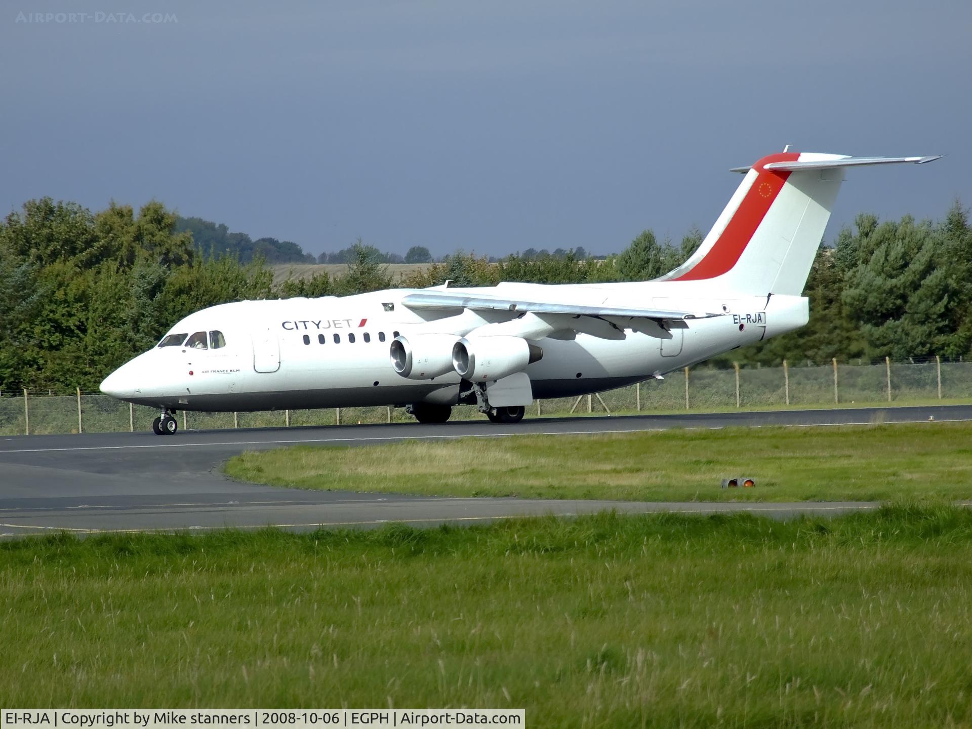 EI-RJA, 1998 British Aerospace Avro 146-RJ85A C/N E2329, 
