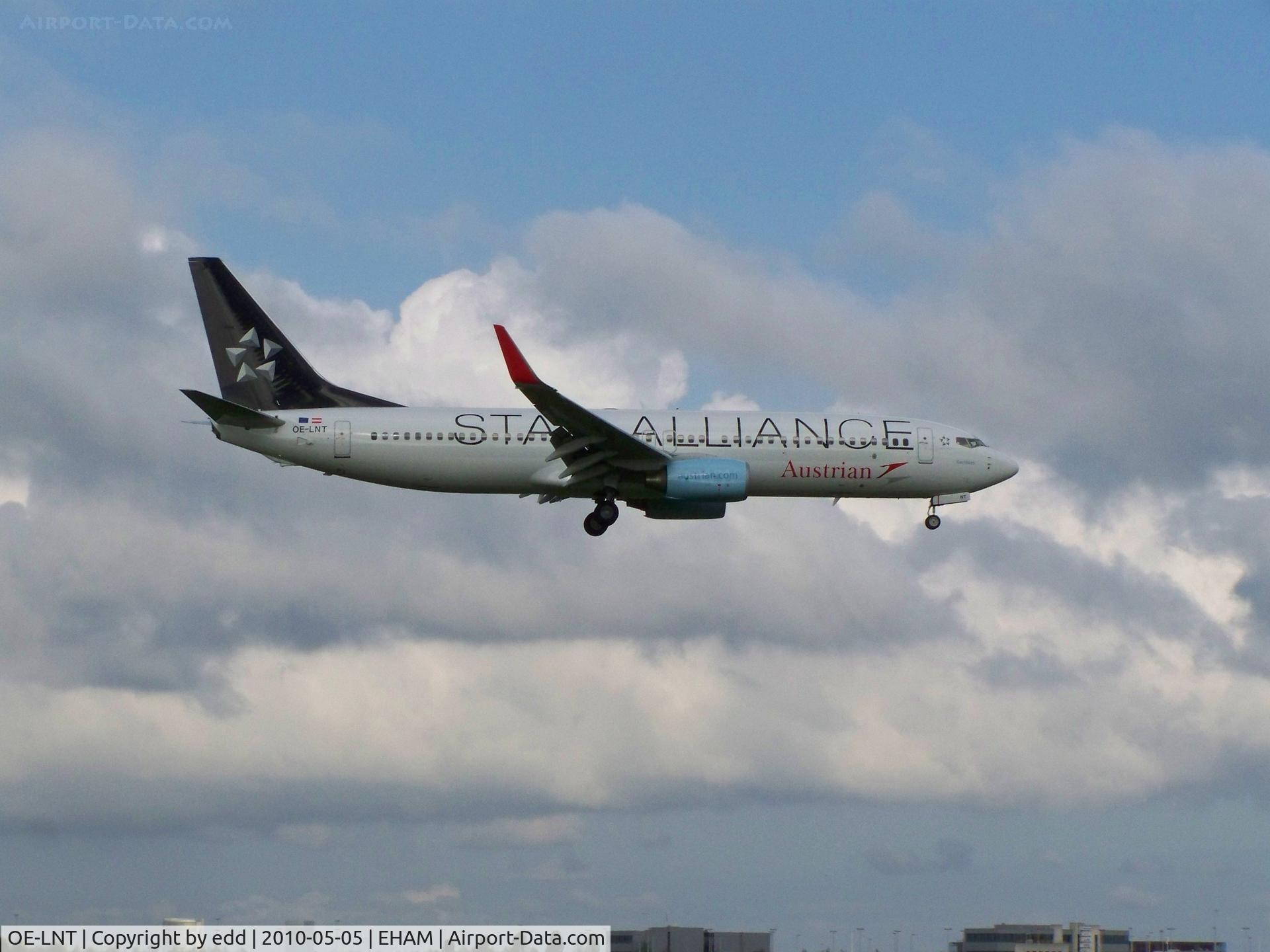 OE-LNT, 2006 Boeing 737-8Z9 C/N 33834, STAR ALLIANCE COLOURS  LANDING 36 R