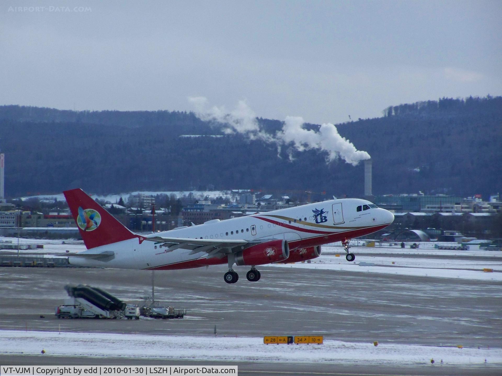 VT-VJM, 2006 Airbus ACJ319 (A319-133/CJ) C/N 2650, IT'S JUST TAKEN OFF RUNWAY 28