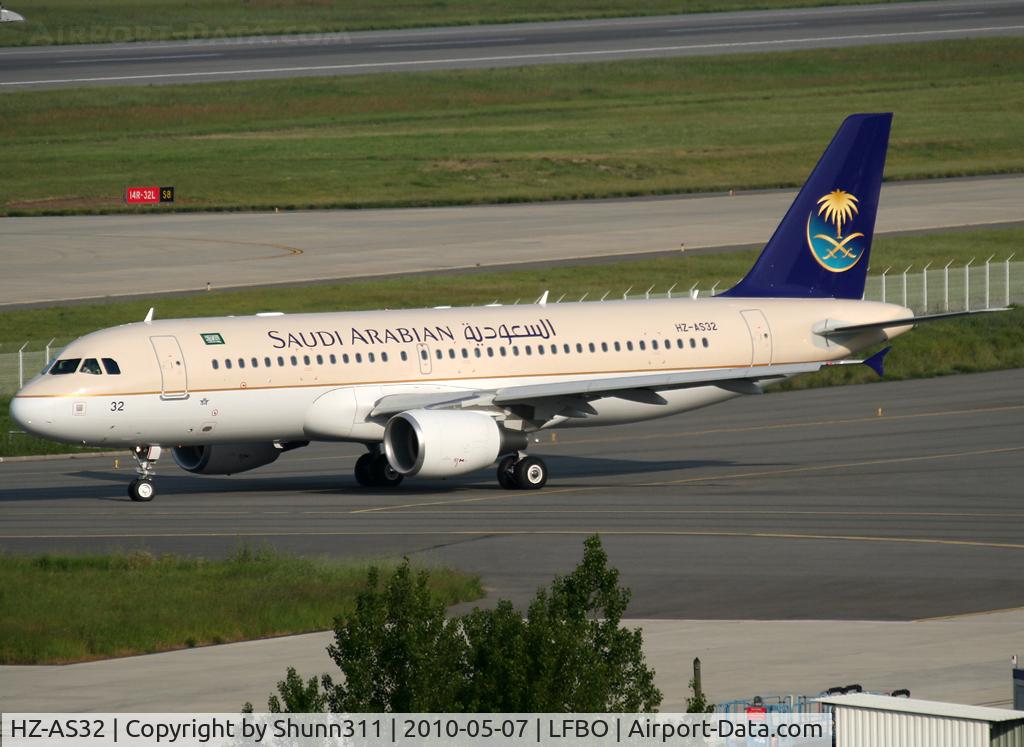 HZ-AS32, 2010 Airbus A320-214 C/N 4273, Delivery day...
