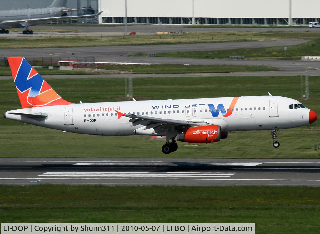 EI-DOP, 1998 Airbus A320-232 C/N 0816, Landing rwy 14R