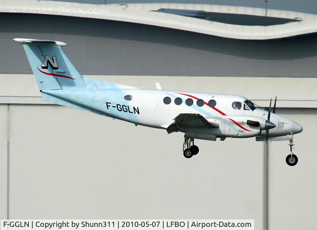 F-GGLN, 1979 Beech 200 King Air C/N BB-439, Landing rwy 14R