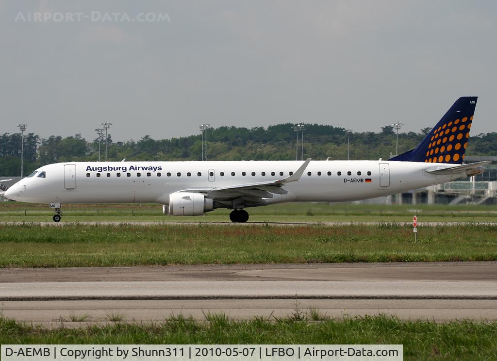 D-AEMB, 2009 Embraer 195LR (ERJ-190-200LR) C/N 19000297, Ready for departure rwy 14L
