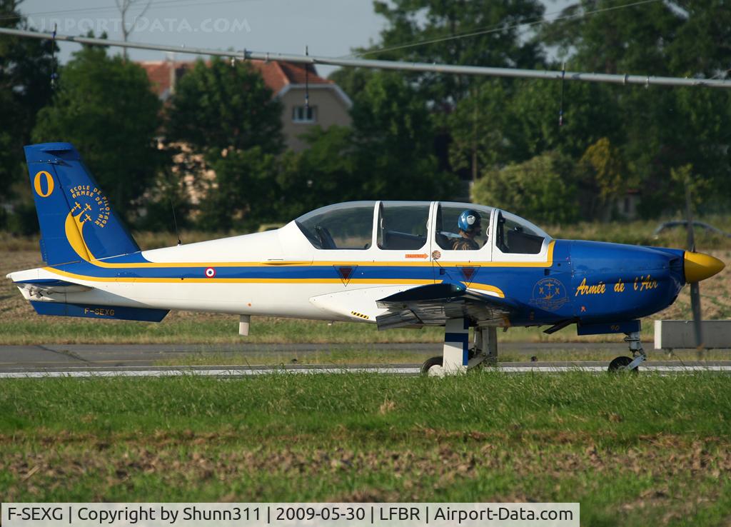 F-SEXG, Socata TB-30 Epsilon C/N 90, Ready for take off after Airshow...